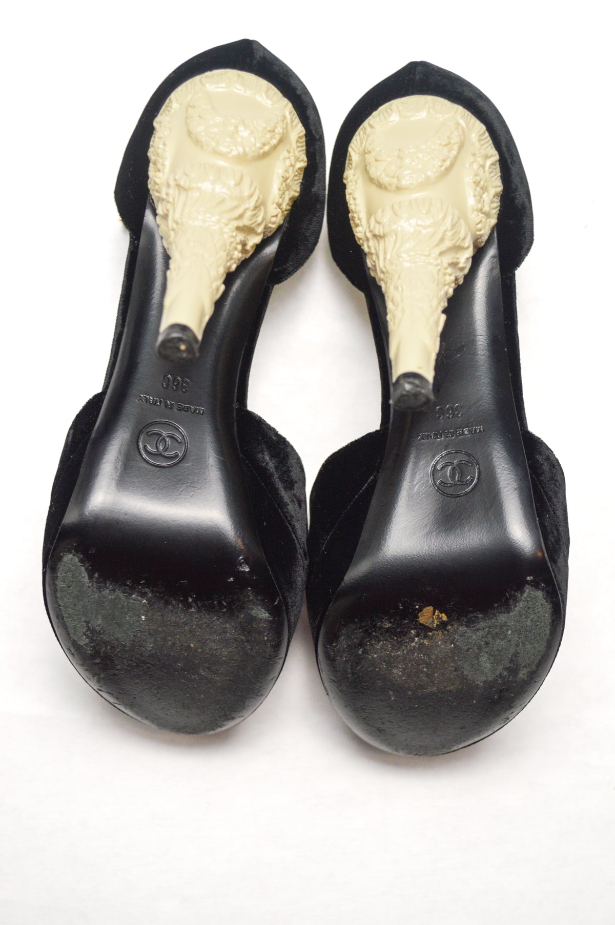 Chanel 2010 Runway Corinthian Column Architectural Heel