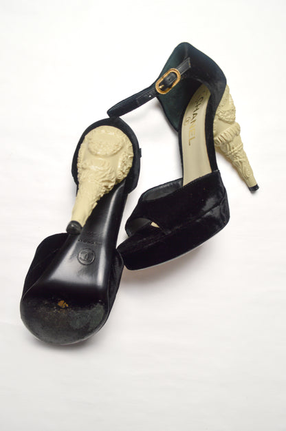 Chanel 2010 Runway Corinthian Column Architectural Heel
