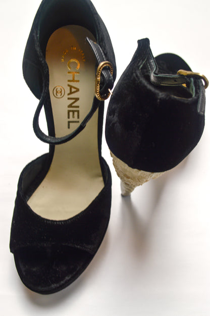 Chanel 2010 Runway Corinthian Column Architectural Heel