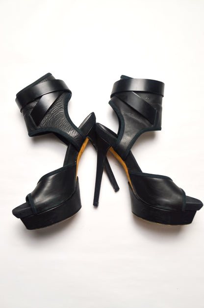 Spring/Summer 2010 Gucci by Frida Giannini Babylon Stiletto Heels